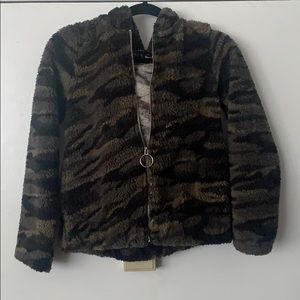 SHERPA CAMO ZIP UP